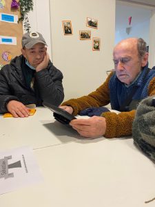 Personas en taller de autoestima