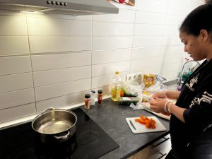 Persona cocinando