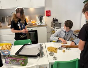 Personas cocinando