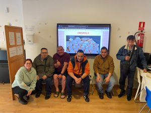 Personas en taller