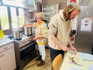 Personas cocinando