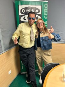 Chicos en la radio