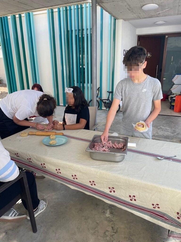 Niños cocinando