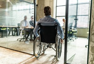 requisitos para contratar a una persona con discapacidad