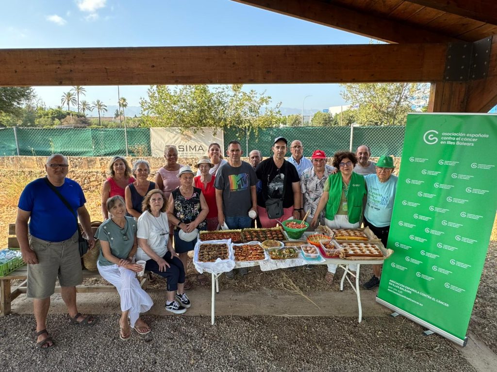 Personas en huerto