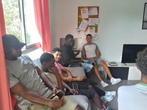 Personas en Taller de orientación laboral