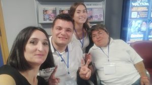 Personas en jornada