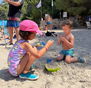 Niños en la piscina