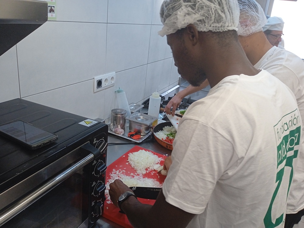 Chicos cocinando