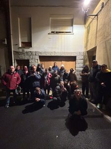 Foto de grupo en el pueblo