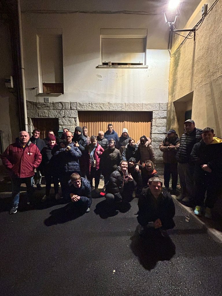 Foto de grupo en el pueblo