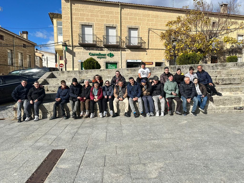 Foto de grupo en el pueblo