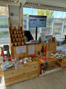 Puesto del mercadillo de Mahou