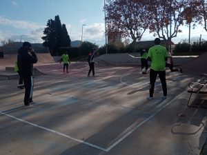 Personas en torneo de futbol
