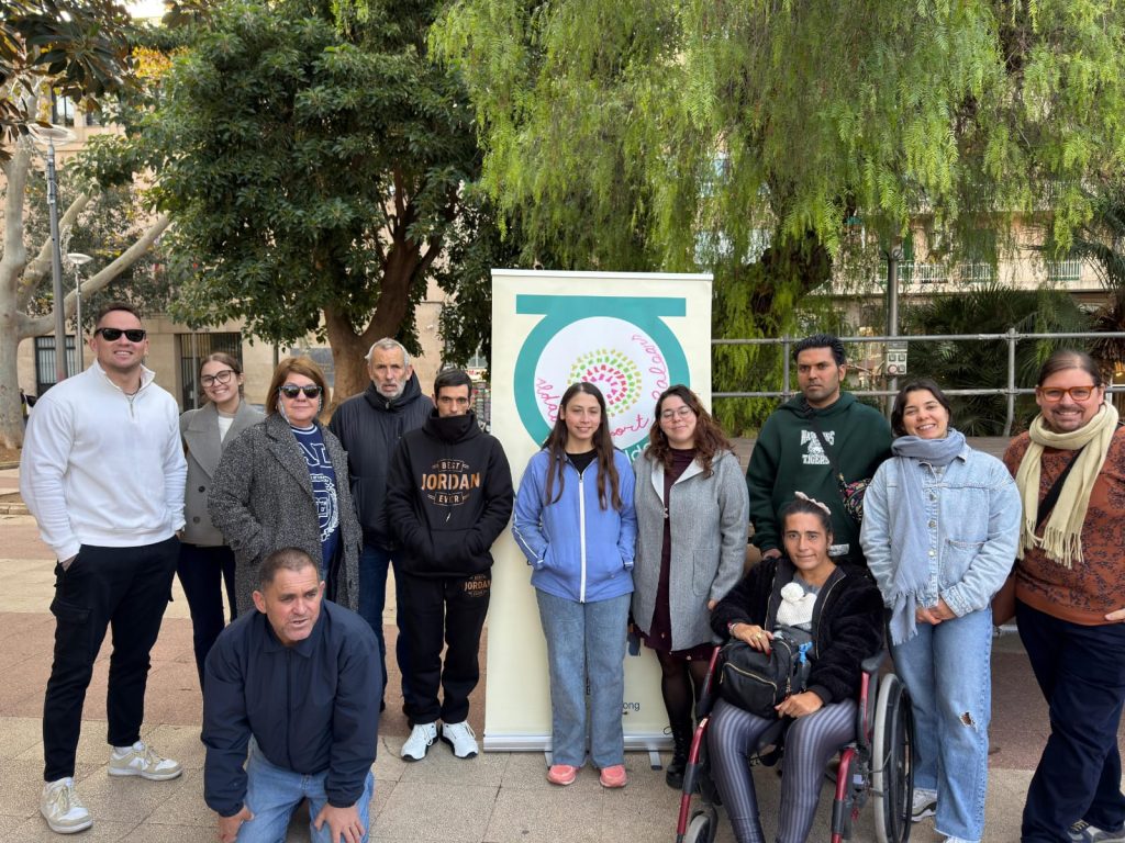 Personas en jornada por el día de la discapacidad