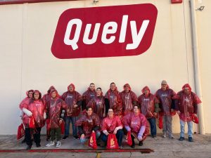 Personas en fabrica Quely