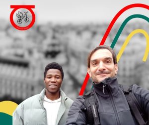 Personas haciéndose un selfie