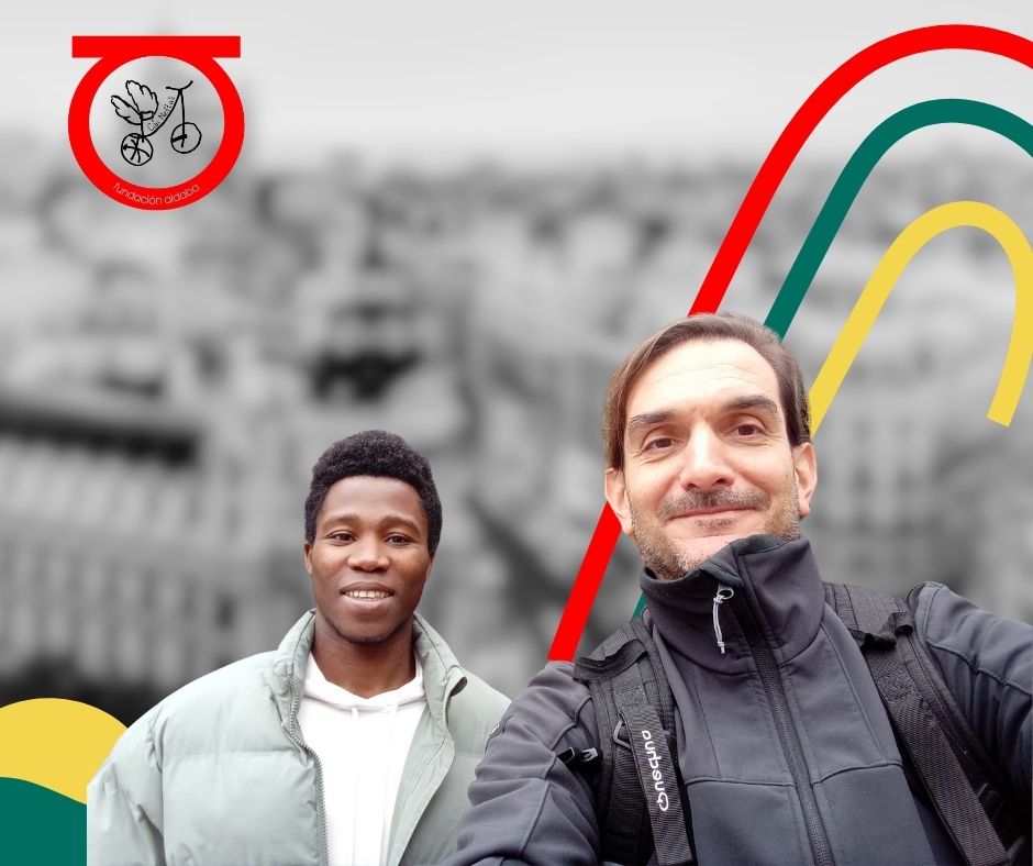 Personas haciéndose un selfie