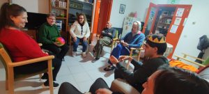 Personas en taller de psicomotricidad