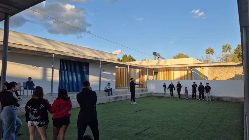 Personas haciendo deporte