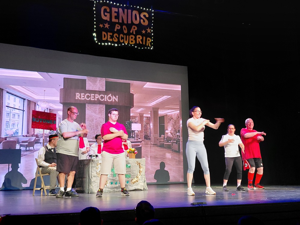 Personas en obra de teatro