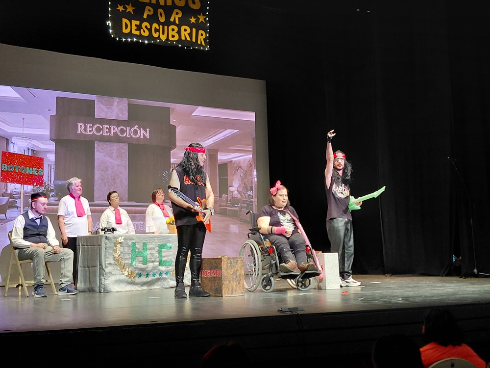 Personas en obra de teatro