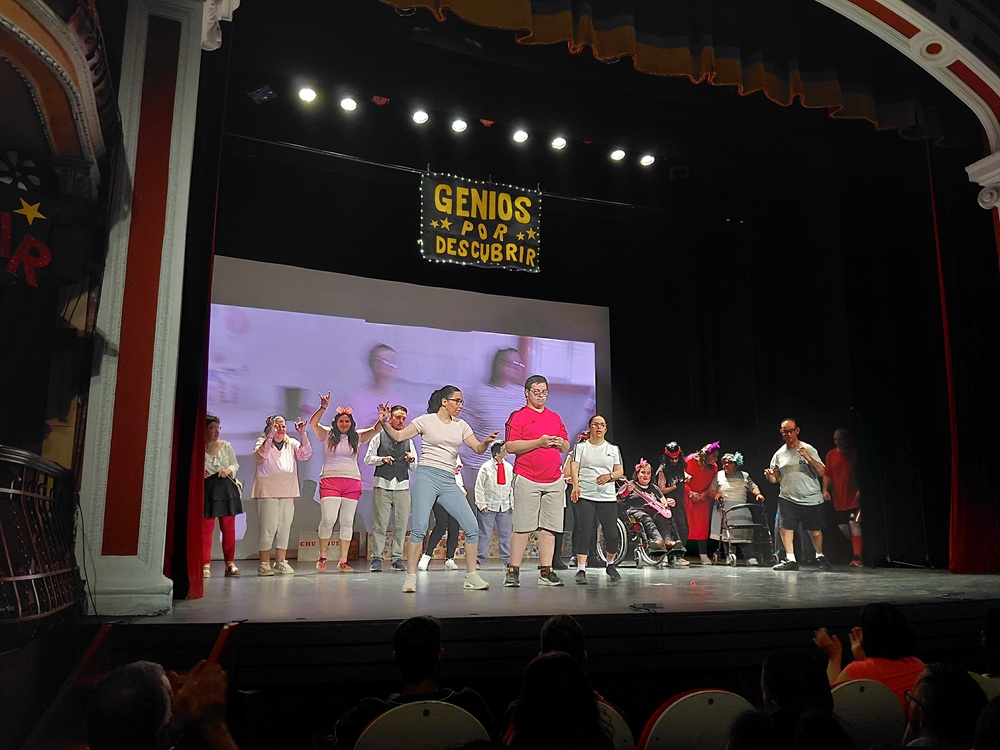 Personas en obra de teatro