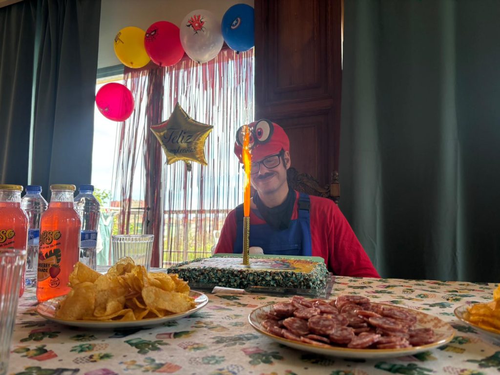 Persona celebrando cumpleaños