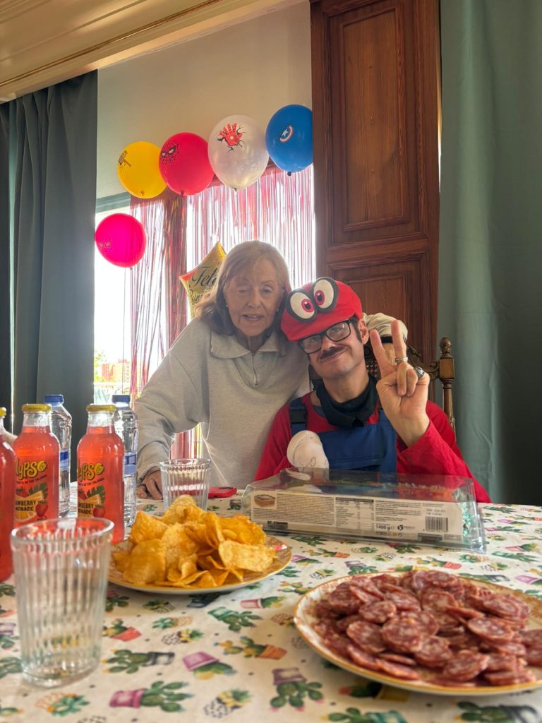 Persona celebrando cumpleaños