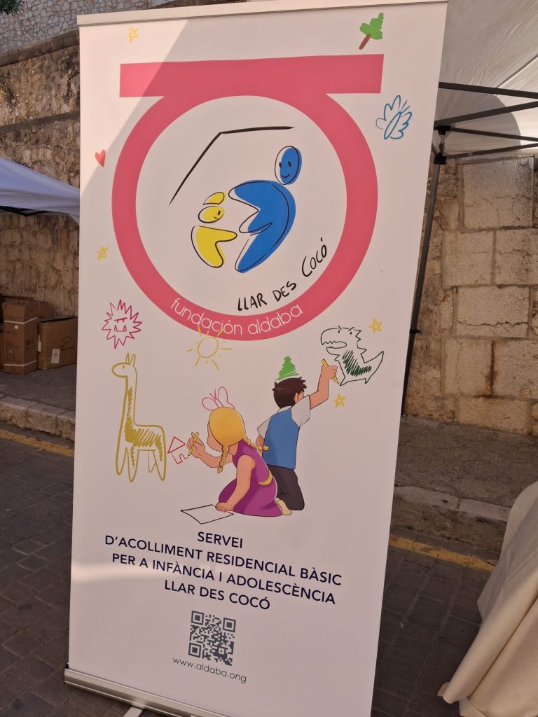 Foto del roll up de Llar des Cocó