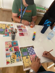 Persona pintando
