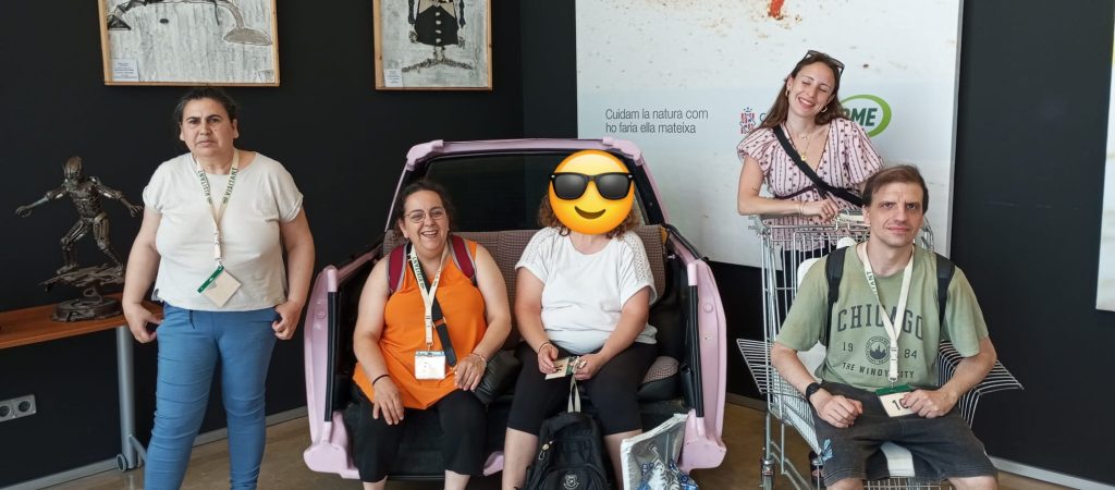Personas en Llaflor en Parque de Tecnologías Ambientales de Mallorca TIRME