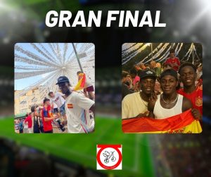 Collague de fotos con personas viendo el mundial