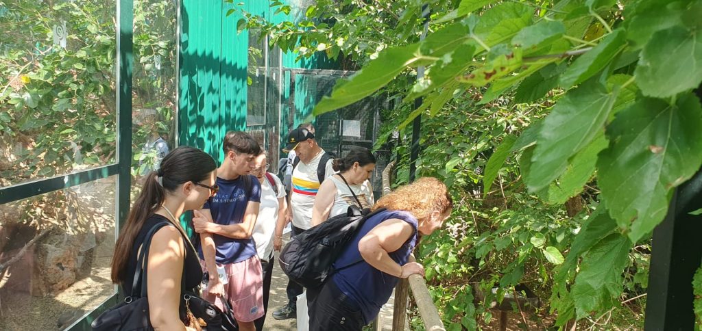 Personas visitando Natura Parc