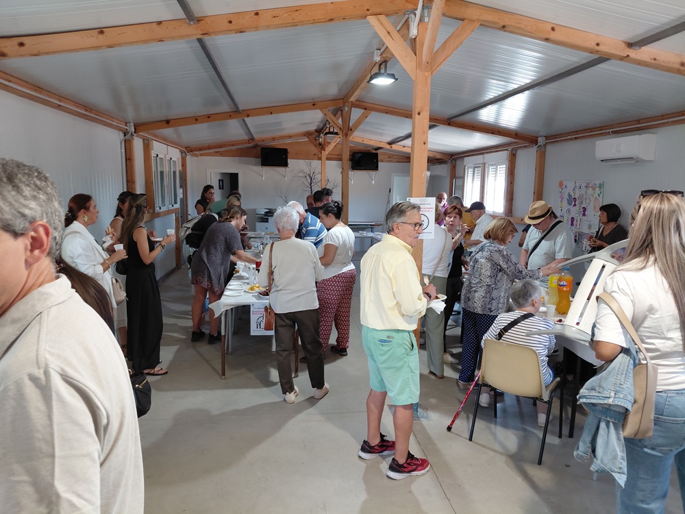 Familias en el aperitivo