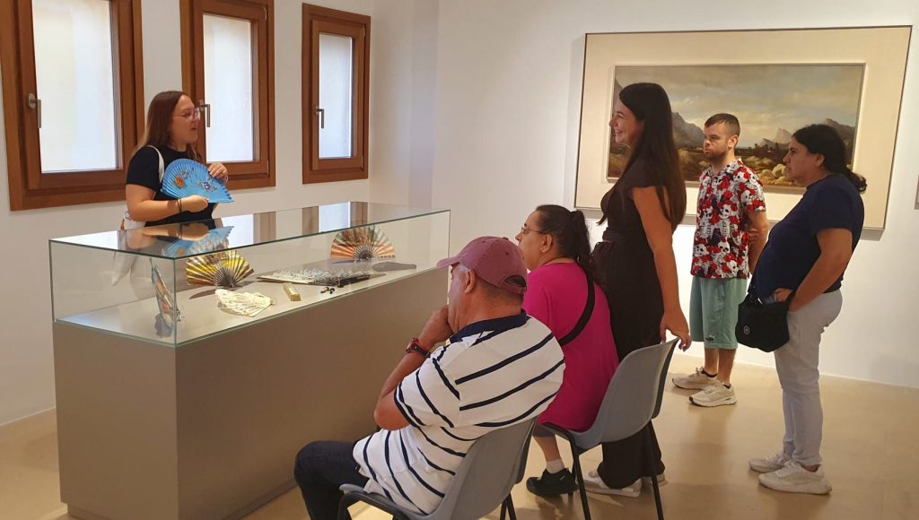Personas en exposición