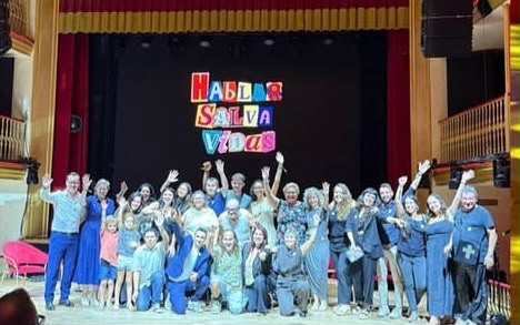 Foto de grupo de las personas que fueron al acto